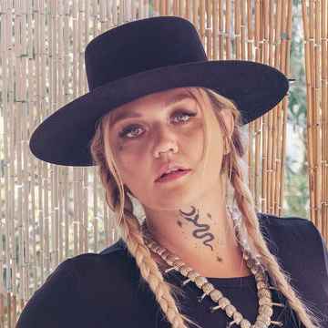 Elle King in Jacksonville